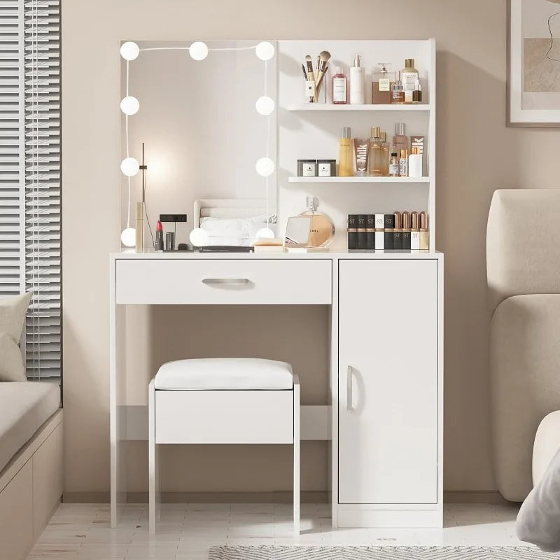 Makeup Vanity With Mirror & Lights